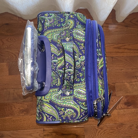 London Fog Bags London Fog Mayfair Lightweight 2 Expandable 8 Wheel